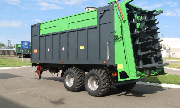 Полуприцеп специальный сельскохозяйственный ПСС-15